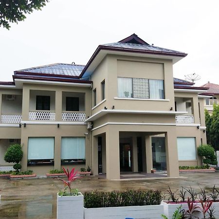 รูบี้ การ์เดน โฮเต็ล Hotel ย่างกุ้ง ภายนอก รูปภาพ