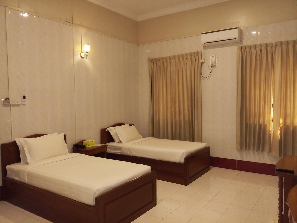 รูบี้ การ์เดน โฮเต็ล Hotel ย่างกุ้ง ภายนอก รูปภาพ