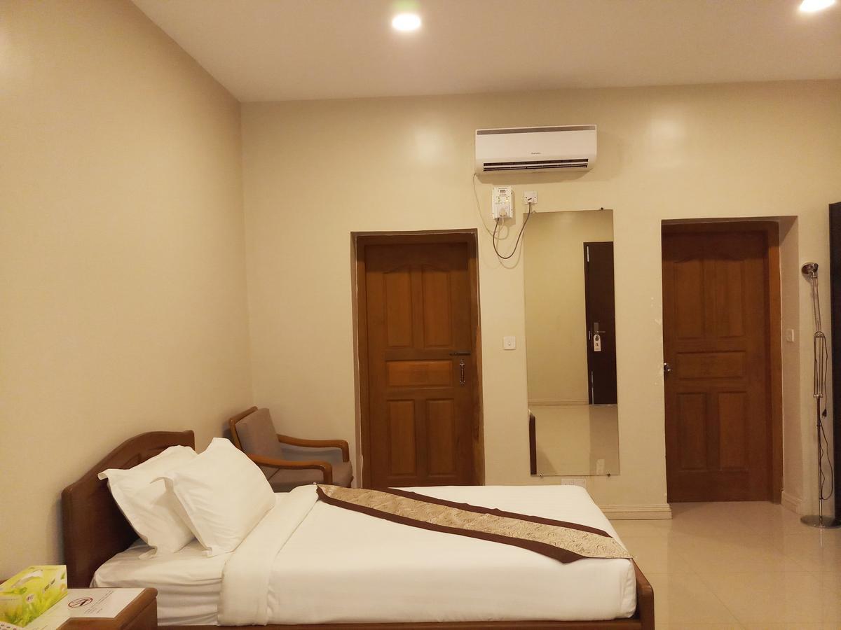 รูบี้ การ์เดน โฮเต็ล Hotel ย่างกุ้ง ภายนอก รูปภาพ